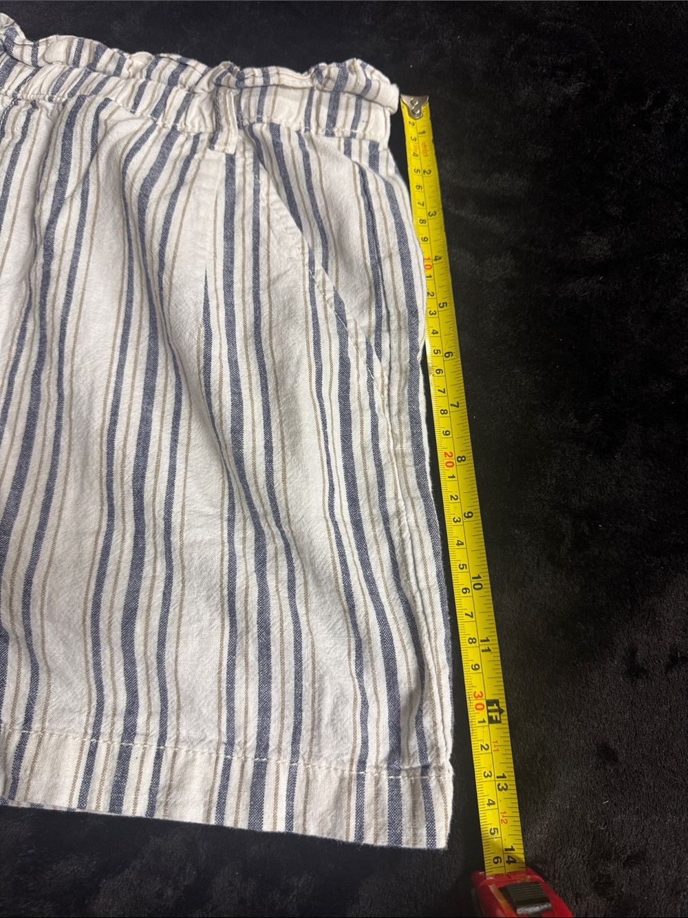 a.n.a Cream Shorts with Navy Vertical Stripes - Picture 8 of 9